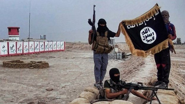 Χάνει τα προπύργιά του το ISIS σε Ράκα και Μοσούλη
